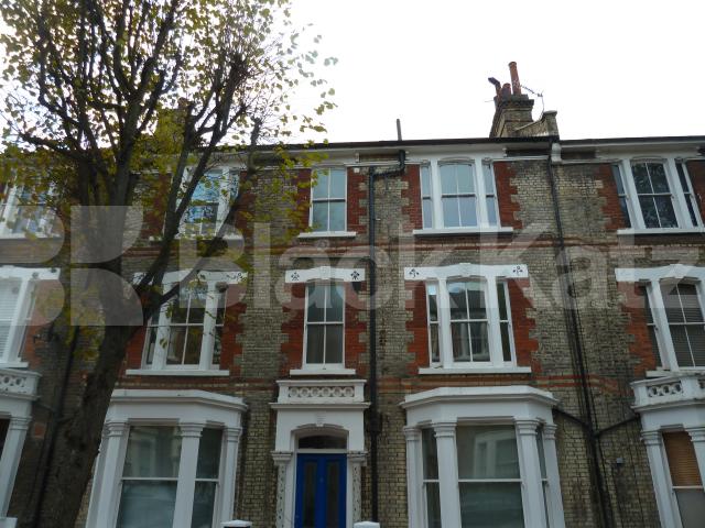 			NEW INSTRUCTION, 2 Bedroom, 1 bath, 1 reception Flat			 Stavordale Road, ISLINGTON,HIGHBURY
